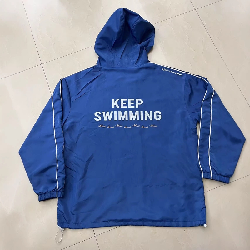 Kpop Keep Swimming Print Zippe - Windbreaker Anime Merchandise recension och pris